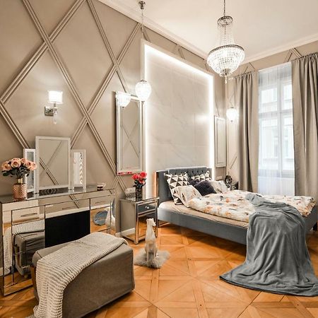 Dali Wenceslas Square Apartment 布拉格 外观 照片