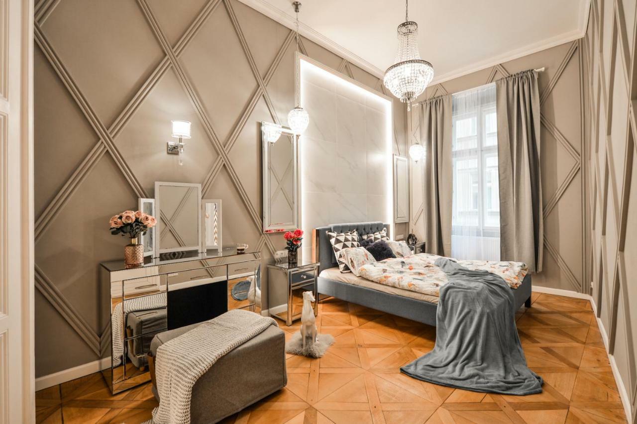 Dali Wenceslas Square Apartment 布拉格 外观 照片